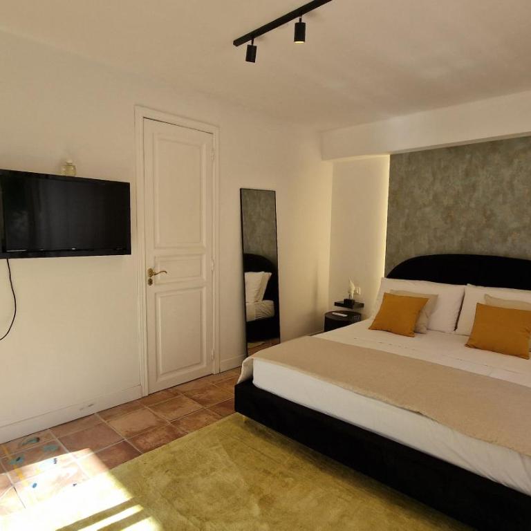 Villa Domus Dea Mondello - Doppelzimmer mit Poolblick - 15