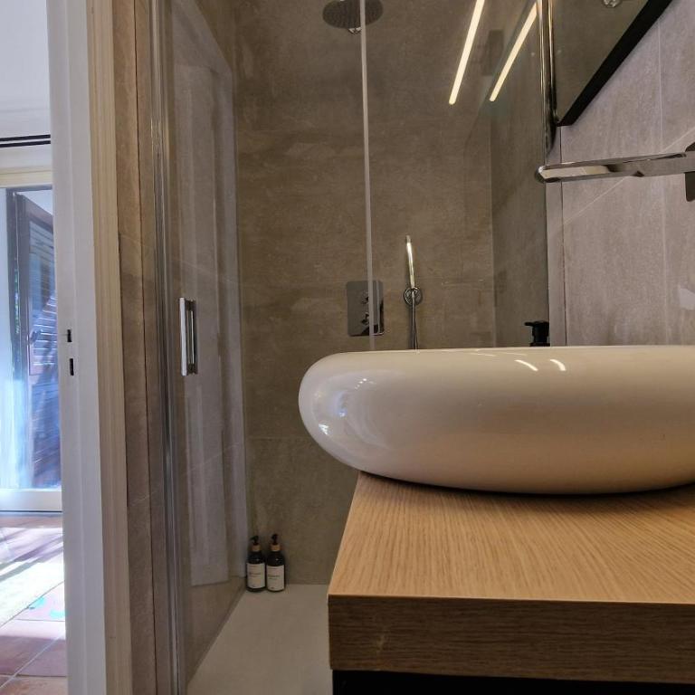 Villa Domus Dea Mondello - Doppelzimmer mit Poolblick - 14