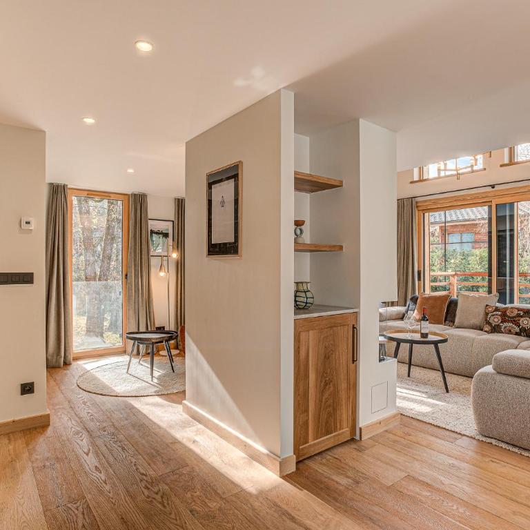 Chalet Diard, Detached Chalet, Alpes Agency, Sleeps 6 to 8 - Chalet - 15