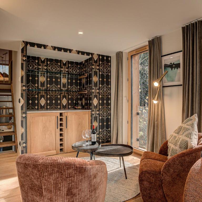 Chalet Diard, Detached Chalet, Alpes Agency, Sleeps 6 to 8 - Chalet - 13