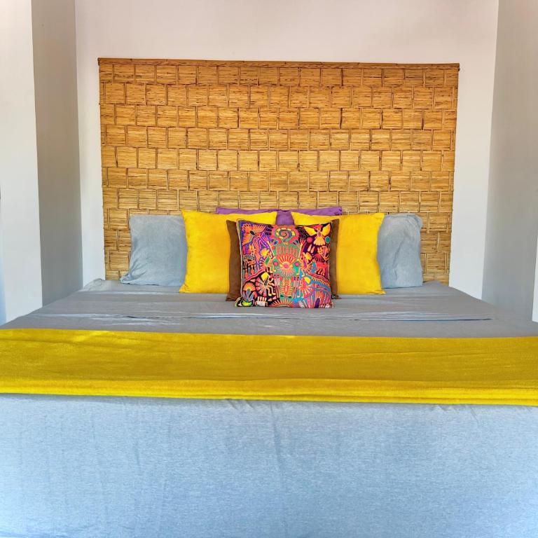Playa Centro Rooftop Apartments & Studios - Studio with Balcony - 4
