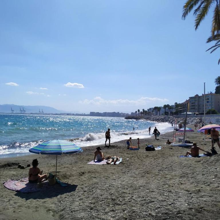 Best location in Malaga, just by the beach - Apartamento de 2 dormitorios - 33