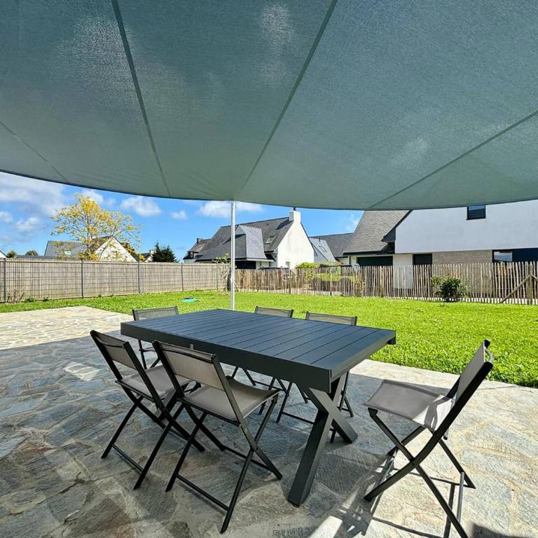 Carnac : Maison neuve 9 pièces, 10-12 pers, proche plages, jardin, wifi - FR-1-377-103 - Maison de Vacances - 22