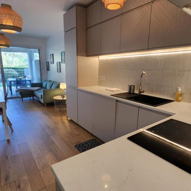 Appartement Calvi, Cœur de ville, plage à 300 m - Appartement 3 Chambres - 31