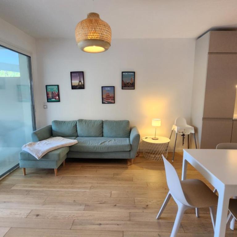 Appartement Calvi, Cœur de ville, plage à 300 m - Appartement 3 Chambres - 35