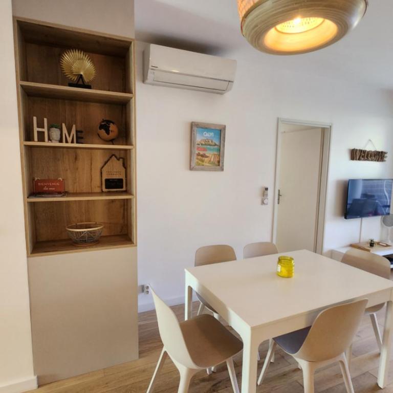 Appartement Calvi, Cœur de ville, plage à 300 m - Appartement 3 Chambres - 33