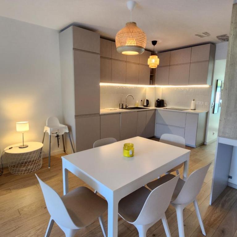 Appartement Calvi, Cœur de ville, plage à 300 m - Appartement 3 Chambres - 49
