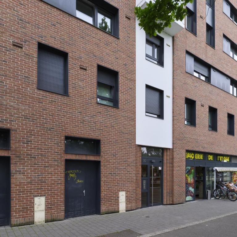 Dans les étoiles - 2 bedroom with free parking near to the city center - Apartment - 24
