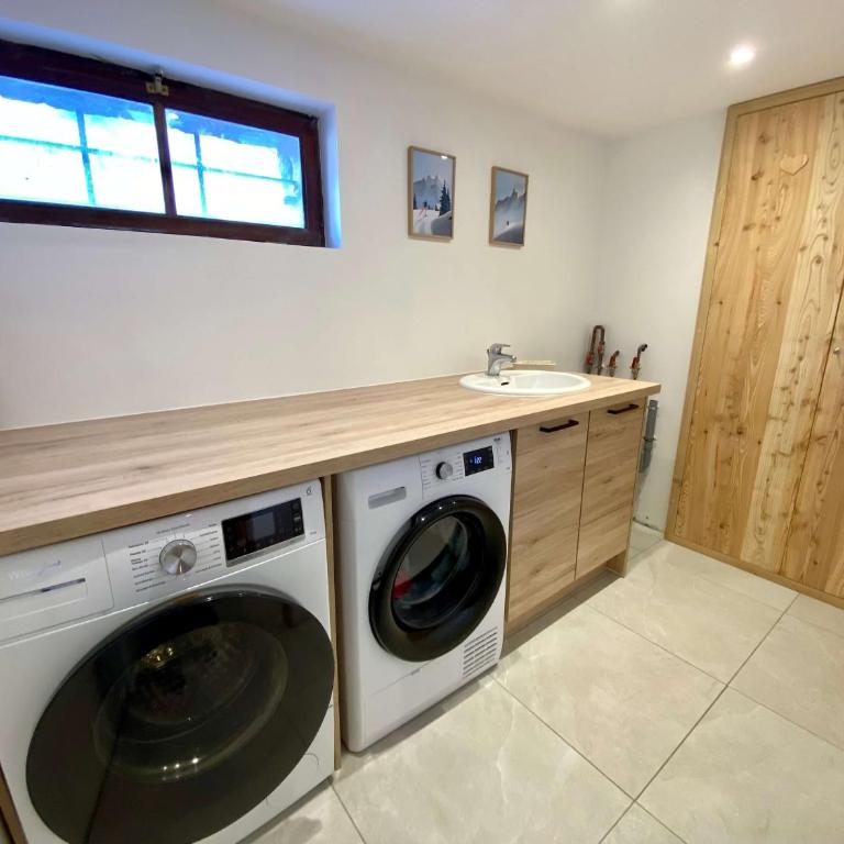 Mont Milo, Spacieux, 5ch, Sauna, Billard, Babyfoot, Borne de recharge électrique - Chalet - 25