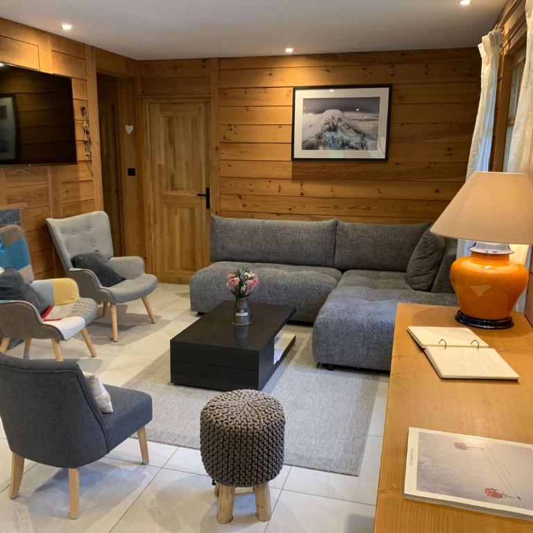 Mont Milo, Spacieux, 5ch, Sauna, Billard, Babyfoot, Borne de recharge électrique - Chalet - 3