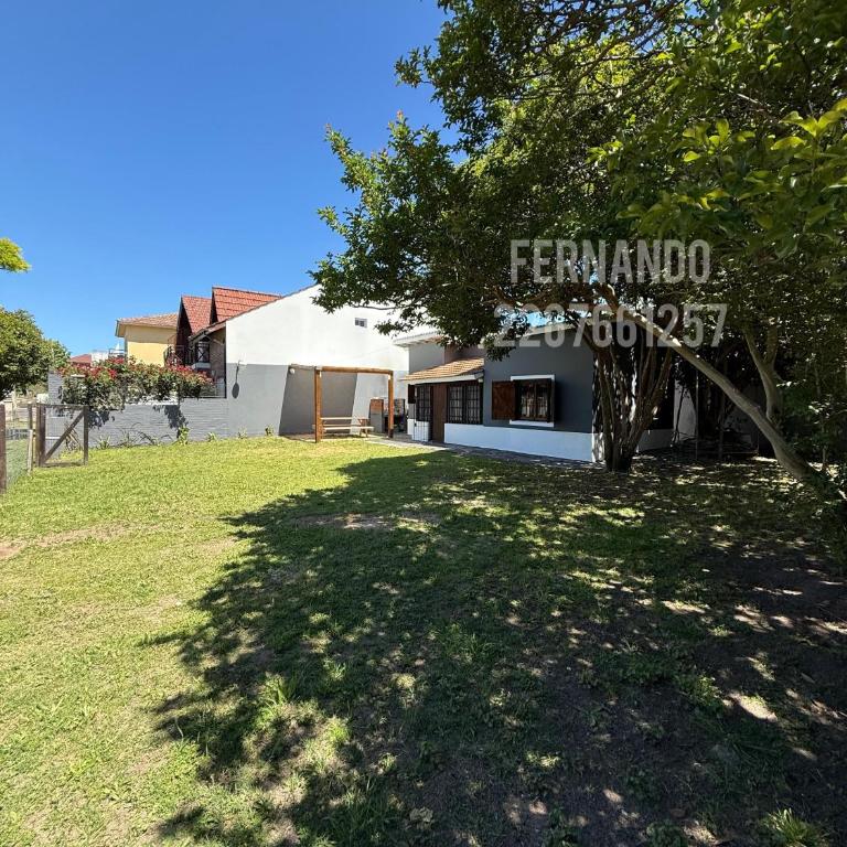 Casa en Villa gesell - Three-Bedroom House - 1