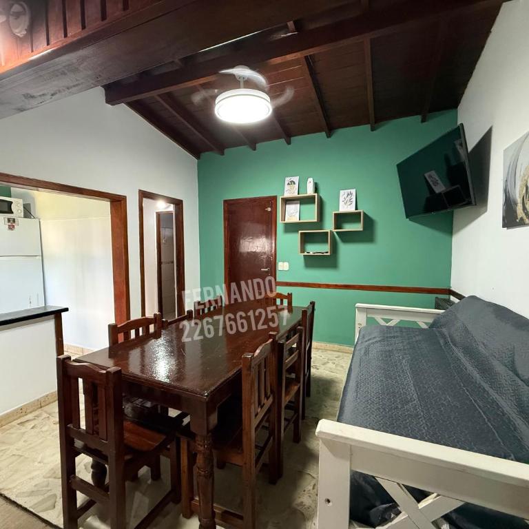 Casa en Villa gesell - Three-Bedroom House - 8