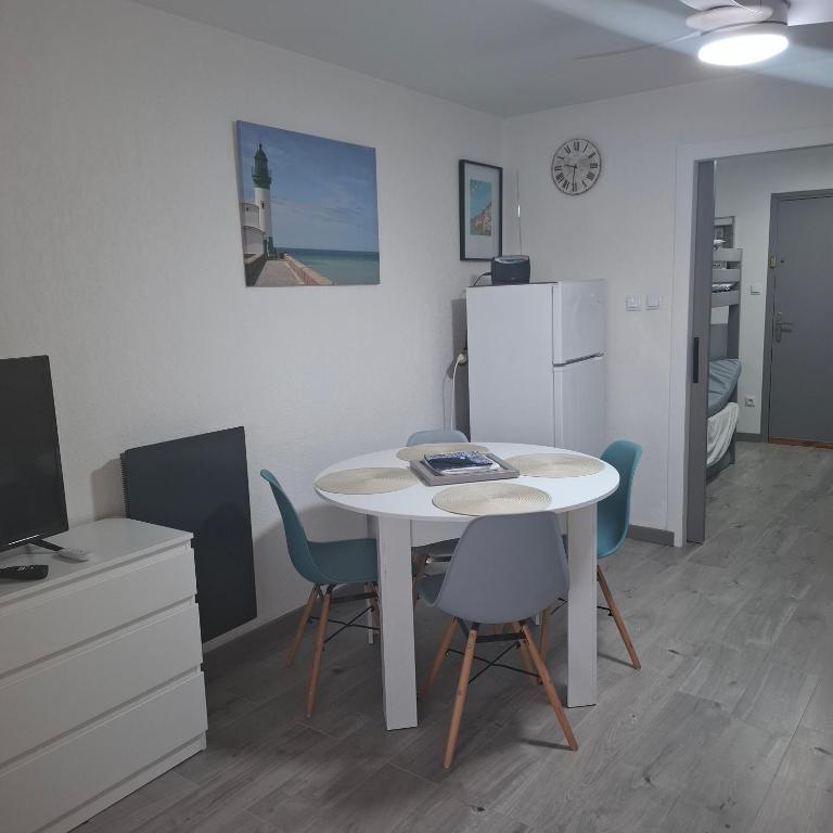 Studio plage de l'argentiére LA LONDE LES MAURES - Appartement 1 Chambre - 7