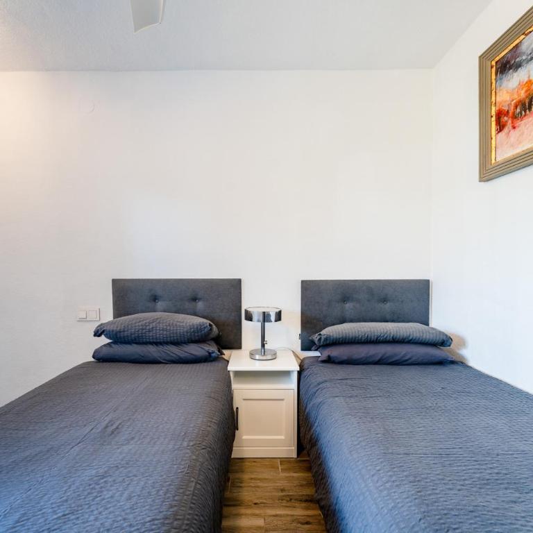 Calahonda Beach - Beachfront 2 Bedroom House Beautifully revovated - Casa de 2 dormitorios - 7