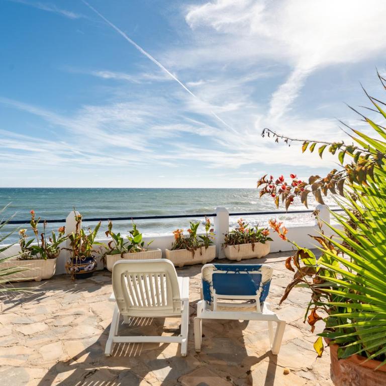 Calahonda Beach - Beachfront 2 Bedroom House Beautifully revovated - Casa de 2 dormitorios - 22