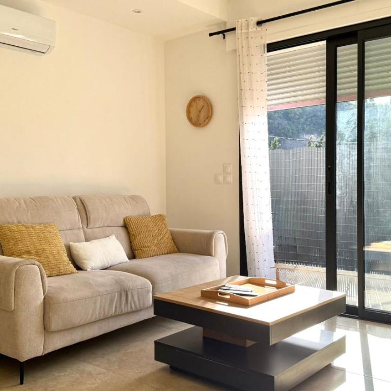 Centrale climatisée deux chambres terrasse parking, saint raphael - Apartment mit 2 Schlafzimmern - 1