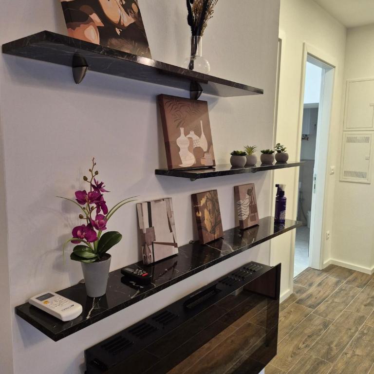 Impero Apartment - Two-Bedroom Apartment - 7