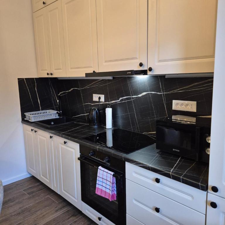Impero Apartment - Two-Bedroom Apartment - 17