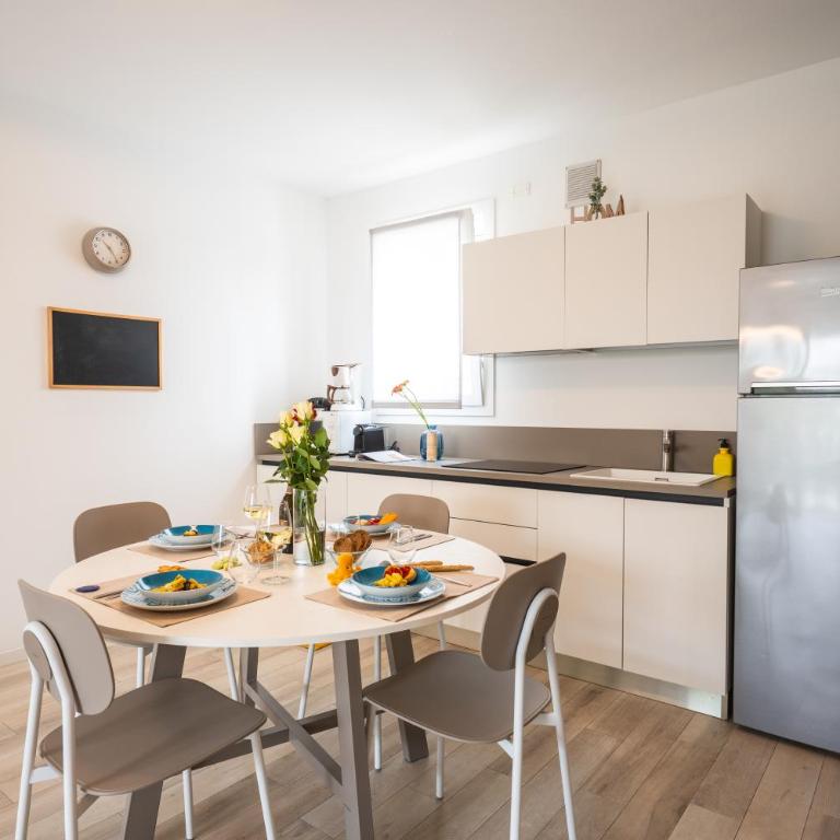 Sun Beach Residence con Piscina - Piazza Brescia - Adria Holiday Jesolo - FAMILY APARTMENTS - Two-Bedroom Apartment - 5