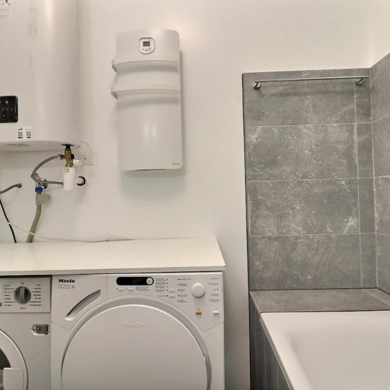 P&R - Confort retro, 1 bdr, in Plainpalais - Appartement 1 Chambre - 16