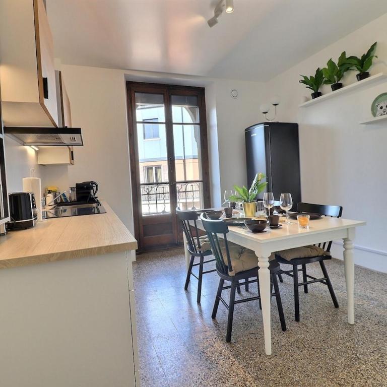 P&R - Confort retro, 1 bdr, in Plainpalais - Appartement 1 Chambre - 8