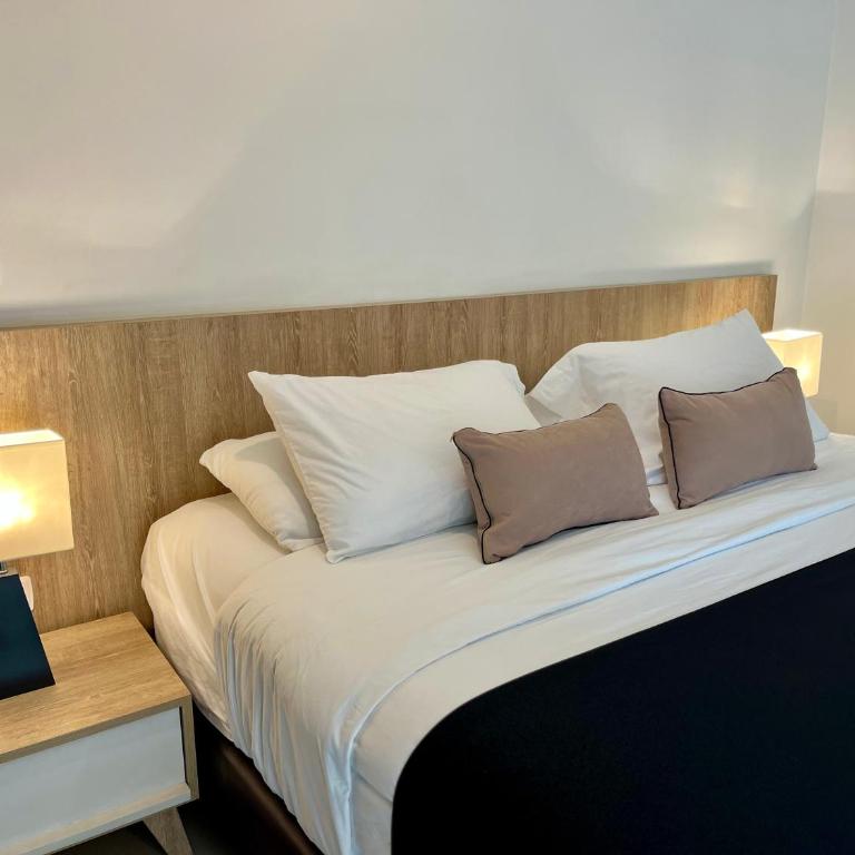 Hotel Rioverde-Suite localizada a 5 minutos del aeropuerto Internacional - Suite Estándar - 3