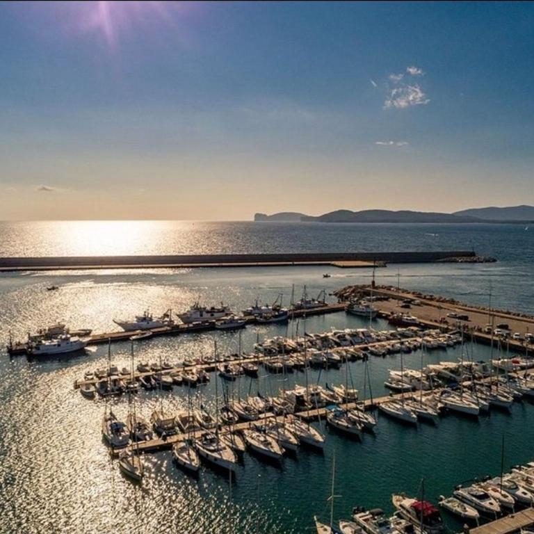 Charming Rina Sea Studio Apartment-Central Air-Con WiFi sleeps 2 persons - Appartamento - 11