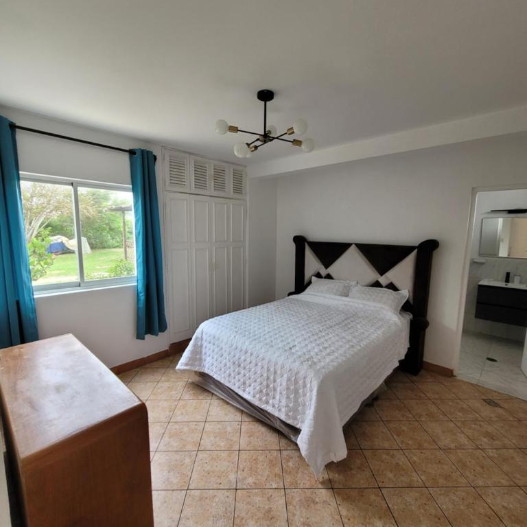 Casa con Piscina privada y a pasos de la playa - Vacation Home - 10