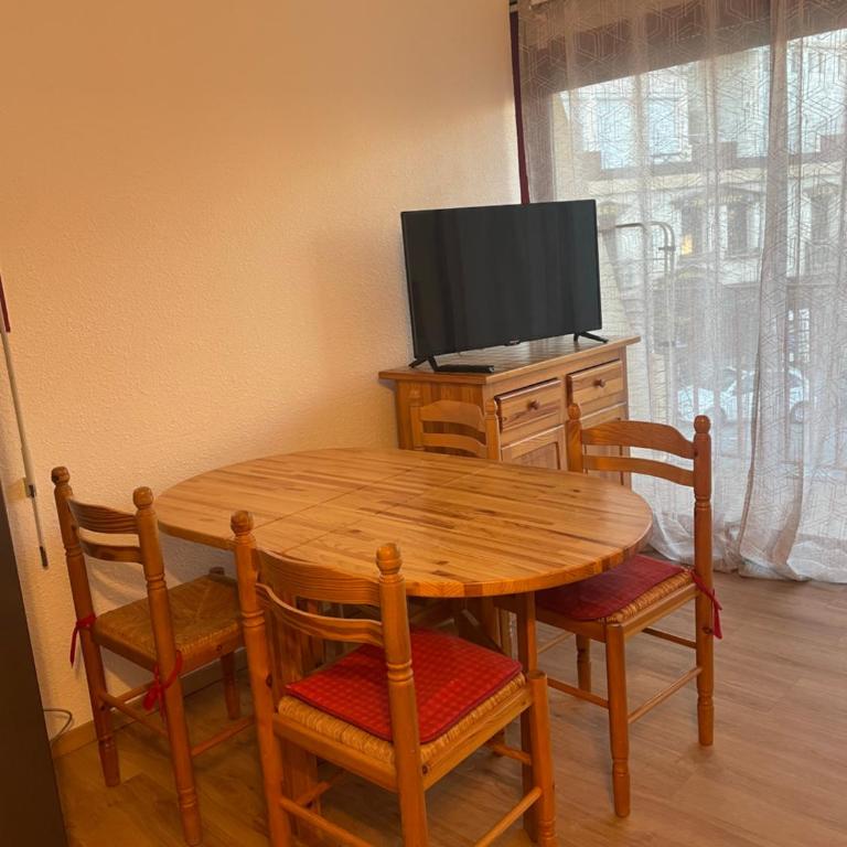 Jolie T2 en plein centre-ville ville de Font-Romeu - Appartement 1 Chambre - 3
