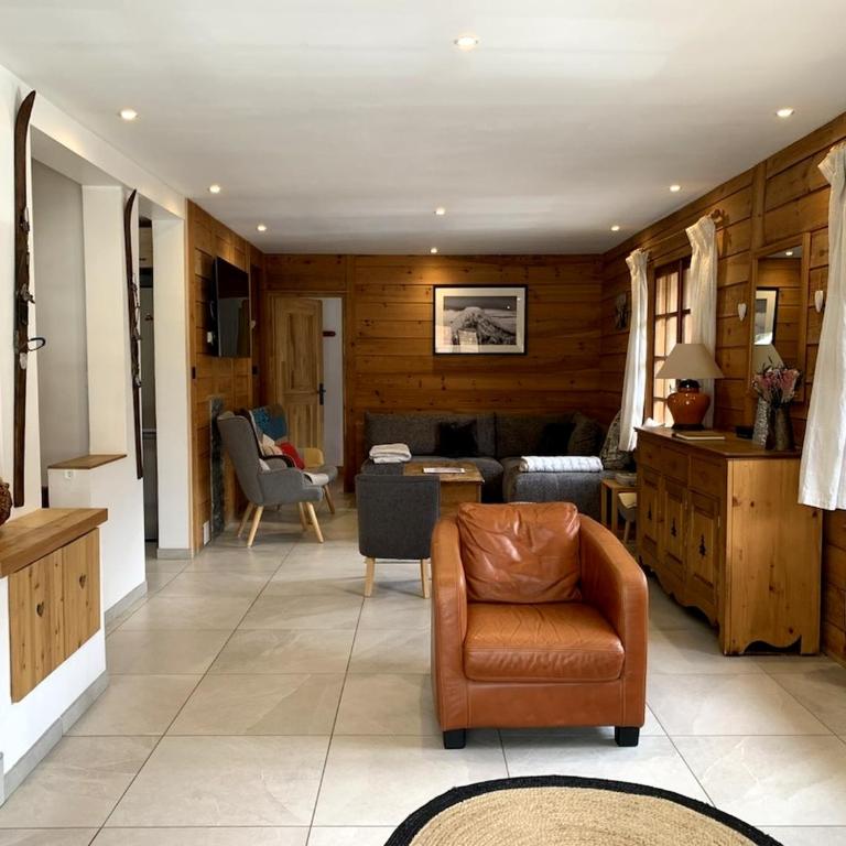 Mont Milo, Spacieux, 5ch, Sauna, Billard, Babyfoot, Borne de recharge électrique - Chalet - 17