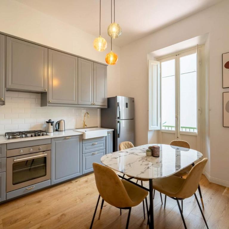 Genteel Home Vittorio Emanuele - Appartamento con 2 Camere da Letto - 7