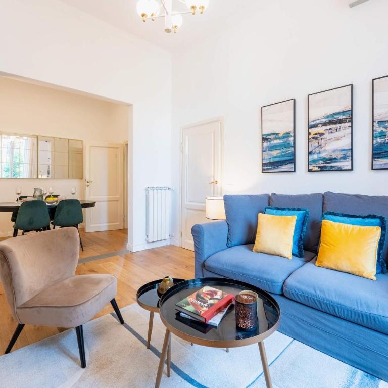 Genteel Home Vittorio Emanuele - Appartamento con 2 Camere da Letto - 3