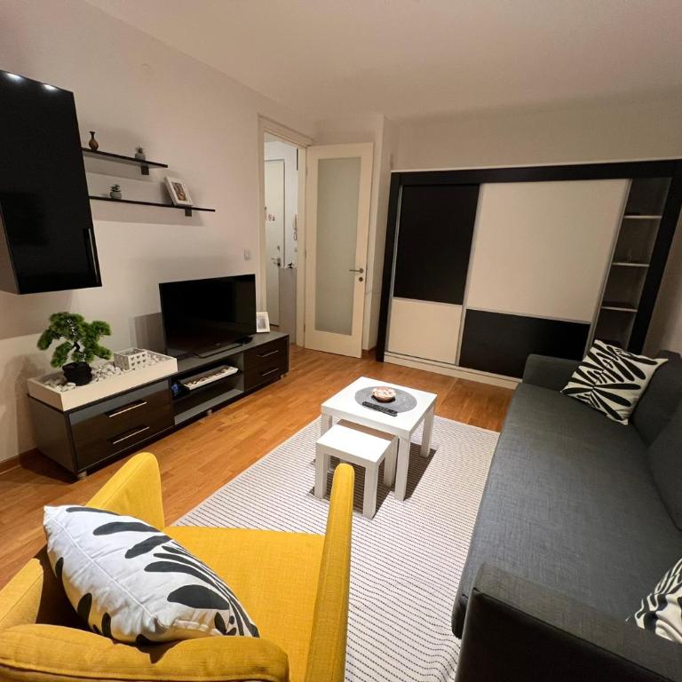 Belville city view - One-Bedroom Apartment - 16