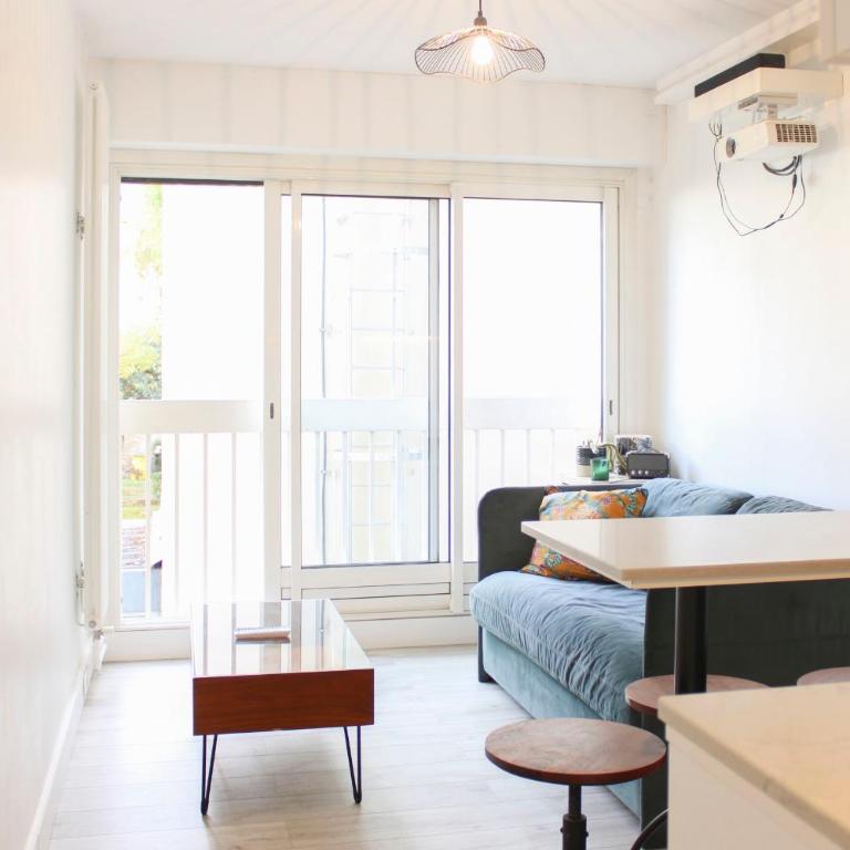 Stay in 2 at the heart of Paris near the Pantheon - Apartment - 1