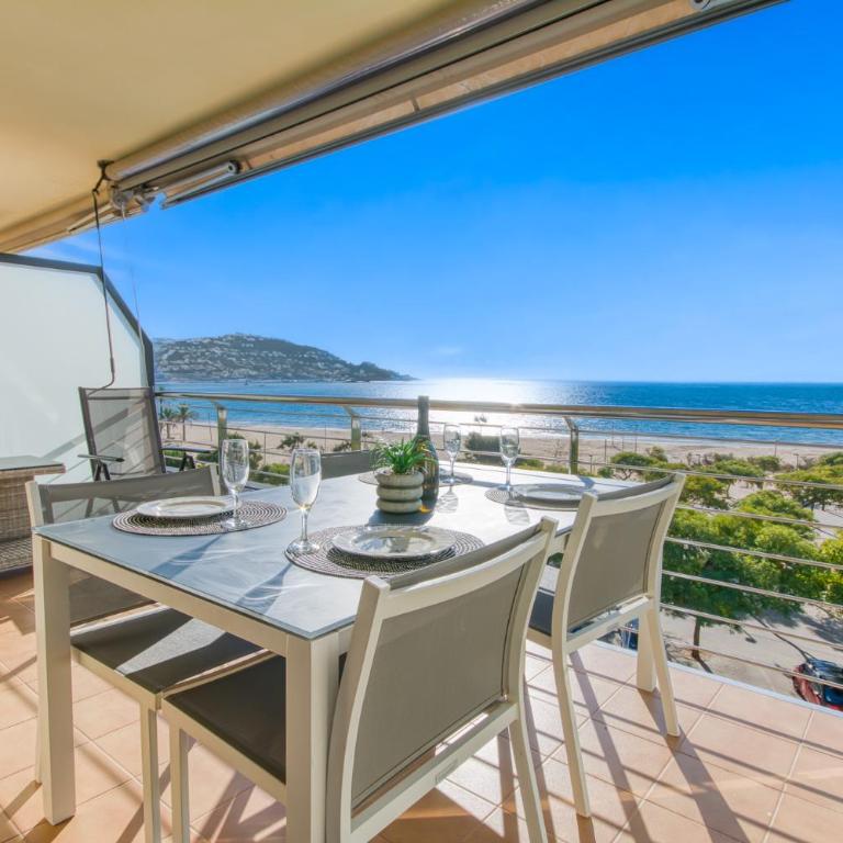 MILENI 1 1 4 2 Roses - Immo Barneda - Apartment with Sea View - 1