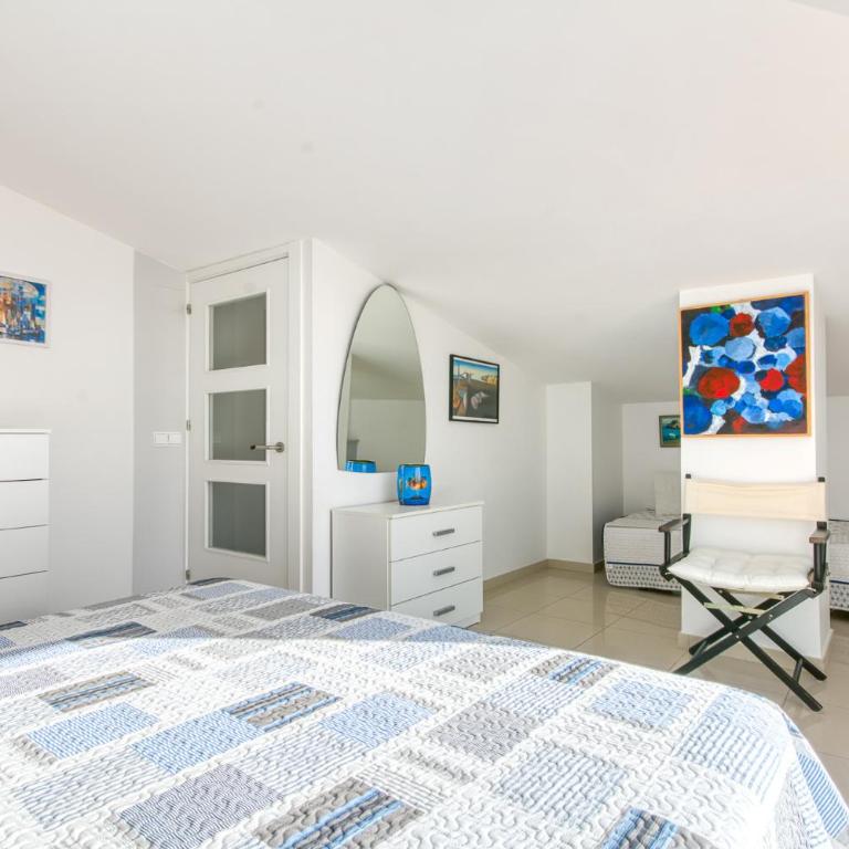 MILENI 1 1 4 2 Roses - Immo Barneda - Apartment with Sea View - 24