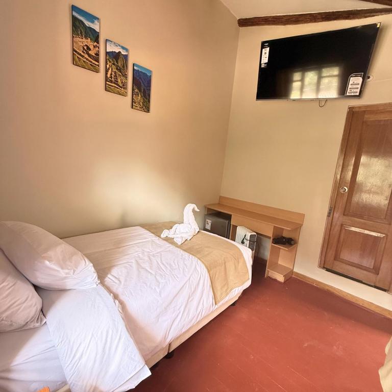 Andenes del Inca Hotel - Standard Twin Room with Mountain View - 5