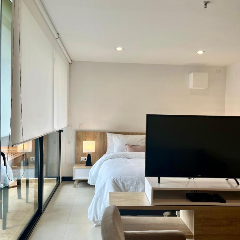 Hotel Rioverde-Suite localizada a 5 minutos del aeropuerto Internacional - Apartamento con vistas al jardín - 6