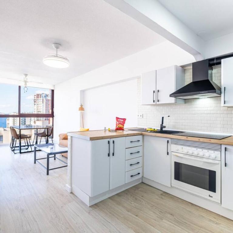 Levante Sky Views - Modern 9th Floor near Beach - One-Bedroom Apartment - 10