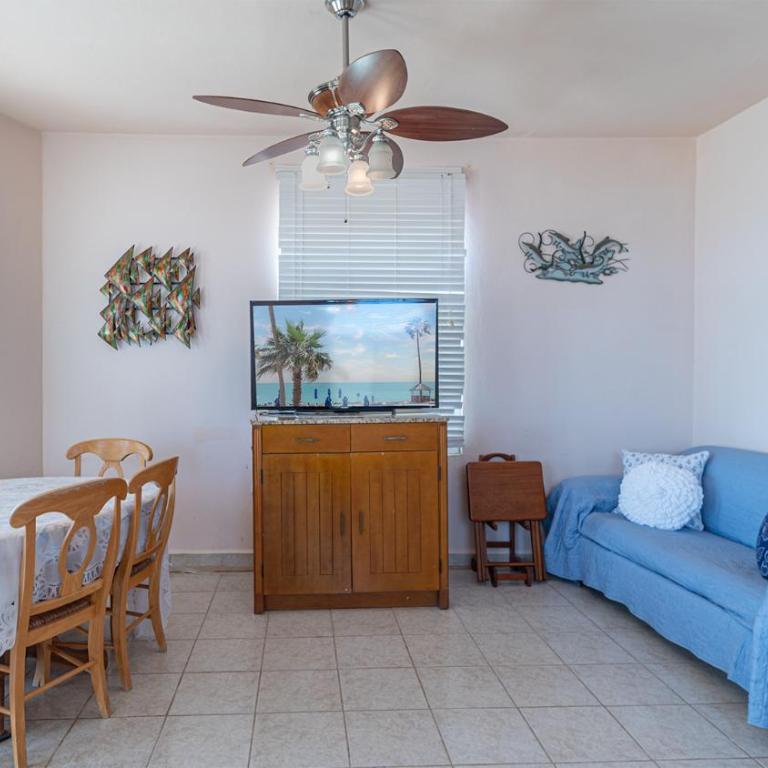 Cypress House - Vacation Home - 8