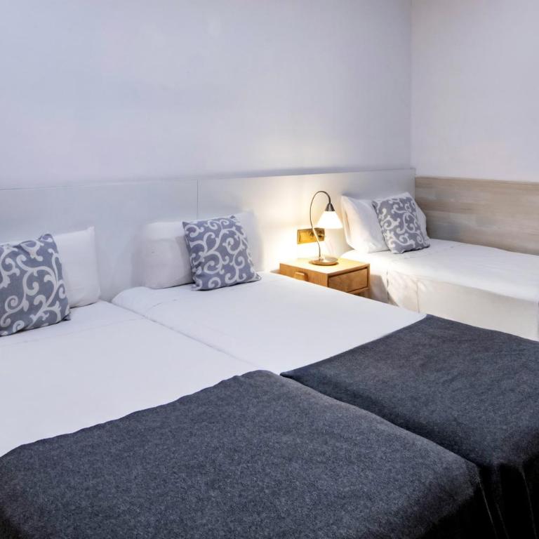 Aparthotel Rambla108 - One-Bedroom Apartment (4 Adults) - 3