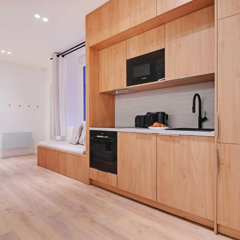 Modern apartment - 2BR 6P - Bonne-Nouvelle - Two-Bedroom Apartment - 11