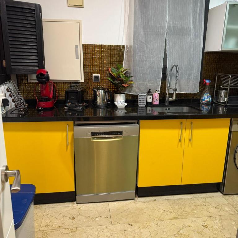 Apartamento dentro de Puerto Banus - Two-Bedroom Apartment - 15