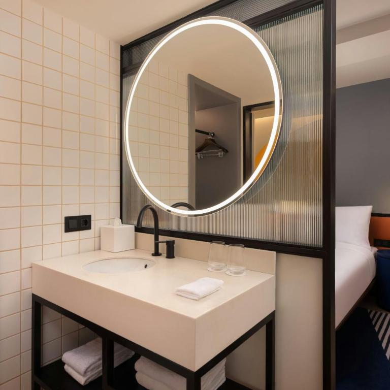 Aloft by Marriott Madrid Gran Via - Habitación Doble Aloft con cama grande - 10