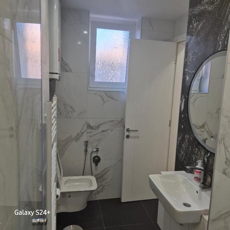 Apartman PLATINUM - Studio Apartment with King Bed - 5