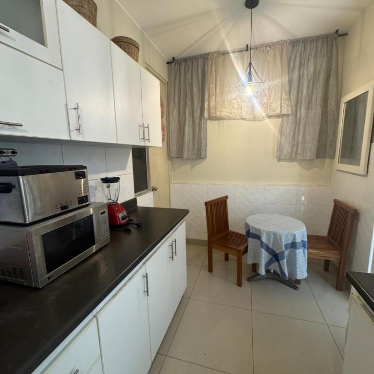 Comfortable apartment in downtown area - 3 bedrooms - Apartamento de 3 dormitorios - 10