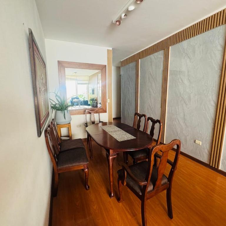 Comfortable apartment in downtown area - 3 bedrooms - Apartamento de 3 dormitorios - 21