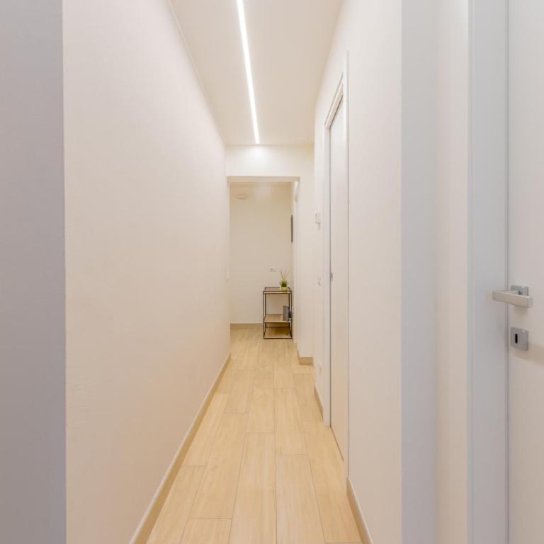 Mutina LuxLife Home close to Center - Free Parking - Appartamento con 3 Camere da Letto - 4