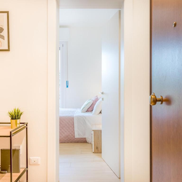 Mutina LuxLife Home close to Center - Free Parking - Appartamento con 3 Camere da Letto - 12