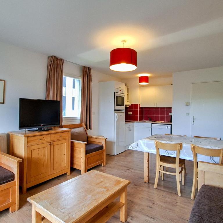 Appartement spacieux avec balcon, animaux admis, centre station et parking en option - Appartement 2 Chambres - 13
